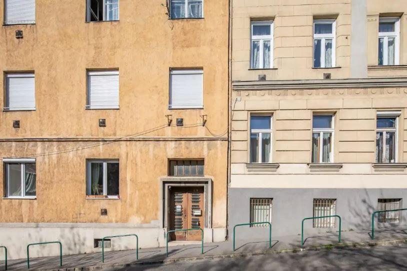 Buda Royal Castle 2 Double Beds Private Apartment بودابست المظهر الخارجي الصورة